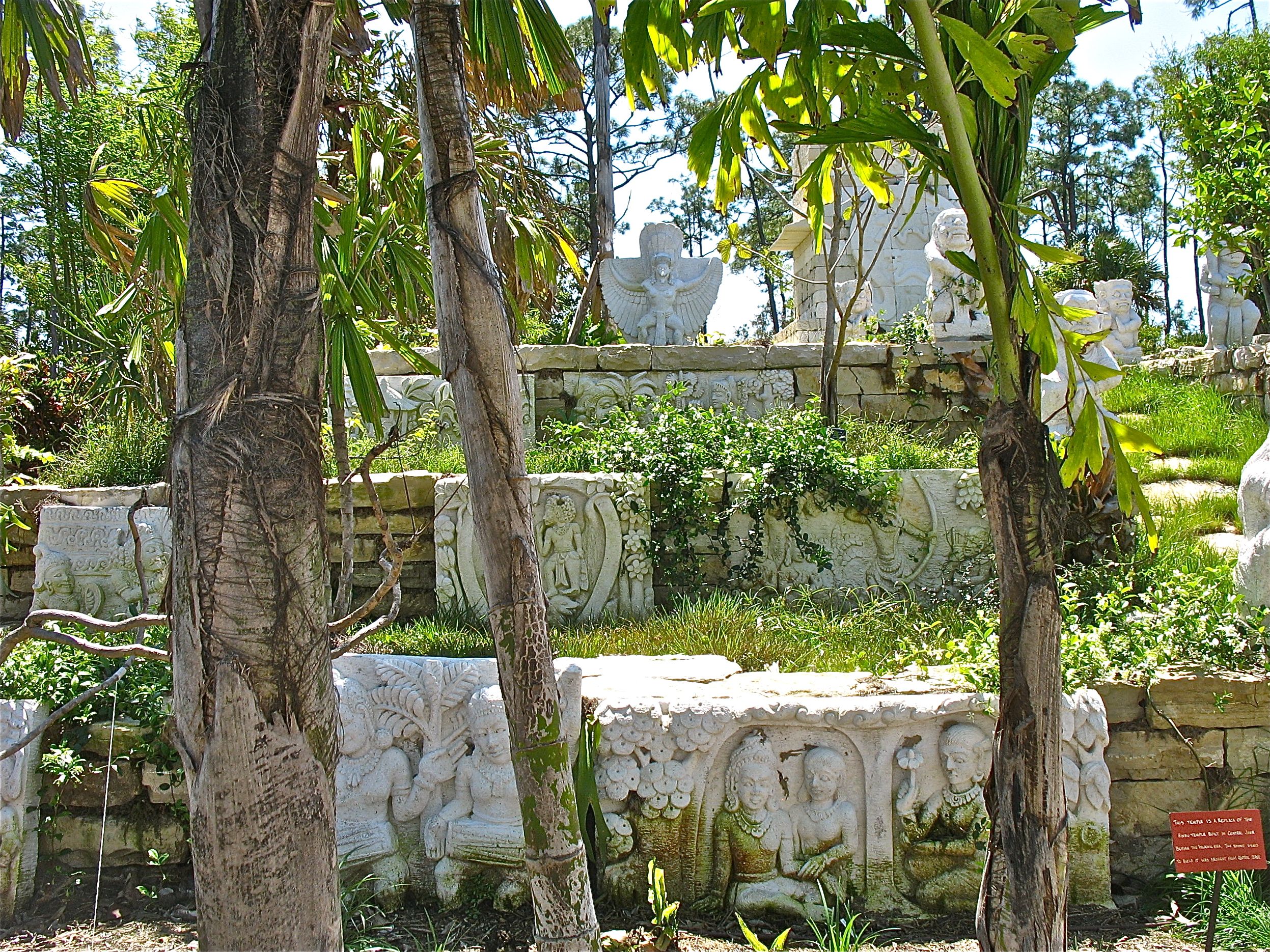 Replica Of A Javanese Temple In Naples Botanical Garden Arsitektur
